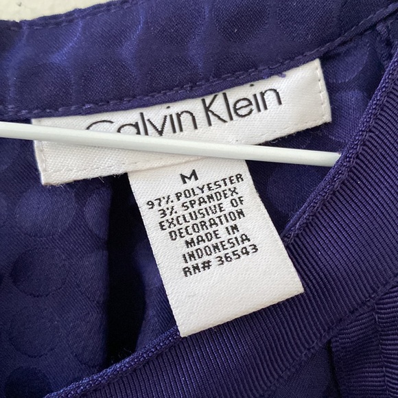 Calvin Kline blue sleeveless top - Picture 3 of 6